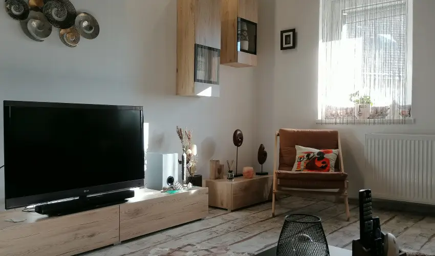 K�kert Pihen�h�z K�szeg - M�rcius 15. (min. 2 �j)