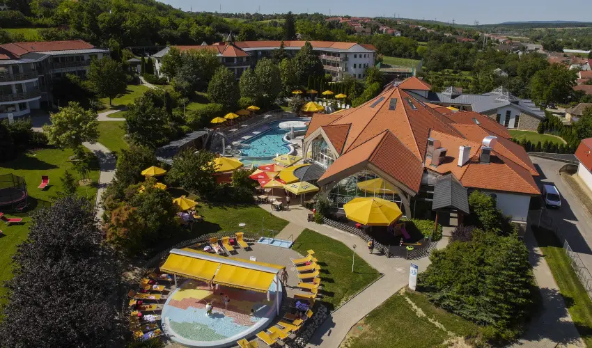 Kolping Family Resort Als�p�hok - M�rcius 15. (min. 3 �j)