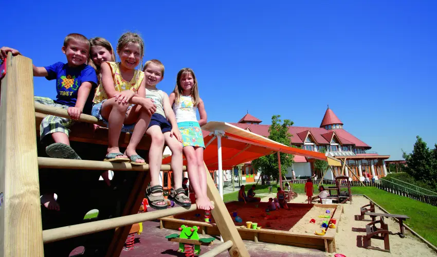 Kolping Family Resort Als�p�hok - M�rcius 15. (min. 3 �j)