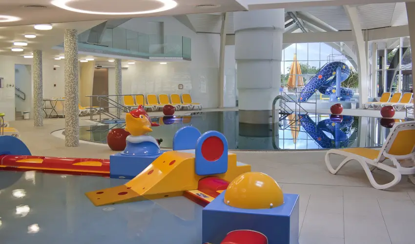 Kolping Family Resort Als�p�hok - M�rcius 15. (min. 3 �j)