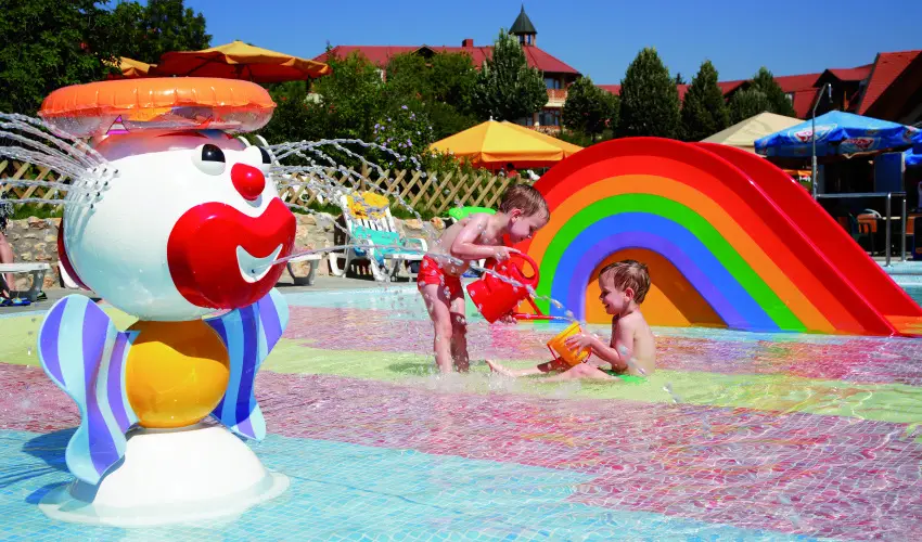 Kolping Family Resort Als�p�hok - M�rcius 15. (min. 3 �j)