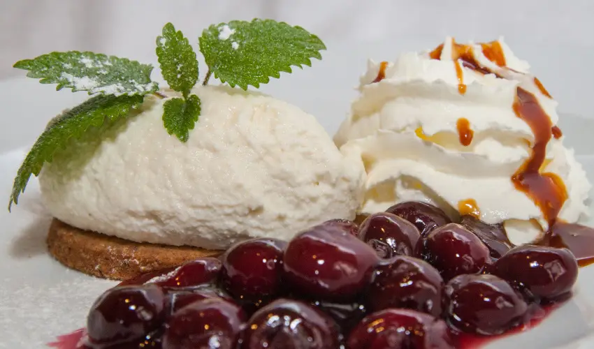 Korona Panzi� �s �tterem H�v�z - M�rcius 15. - teljes el�refizet�ssel (min. 2 �j)