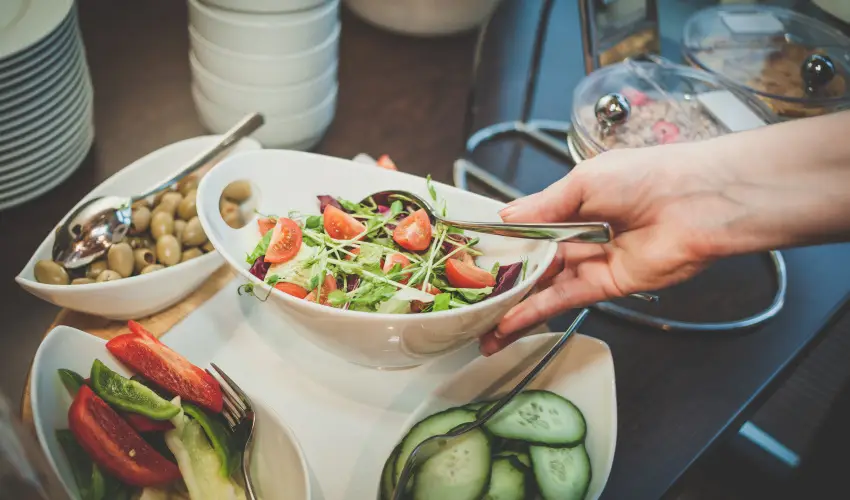 Korona Panzi� �s �tterem H�v�z - M�rcius 15. - teljes el�refizet�ssel (min. 2 �j)