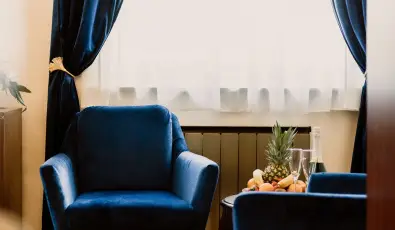 Korona Panzi� �s �tterem H�v�z