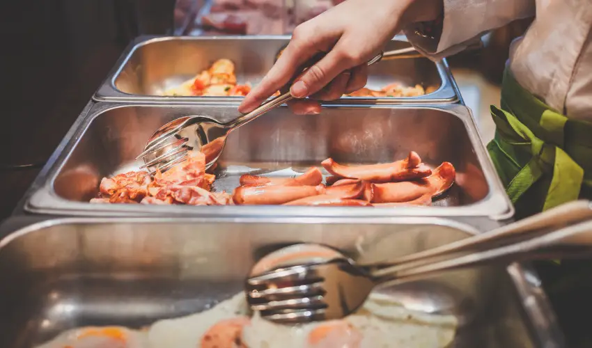 Korona Panzi� �s �tterem H�v�z - M�rcius 15. - teljes el�refizet�ssel (min. 2 �j)