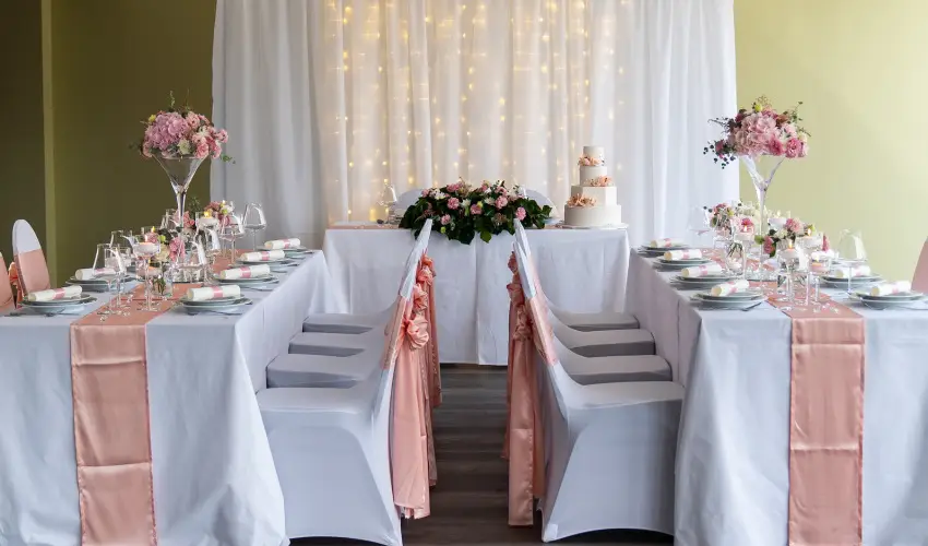 Krist�ly Hotel Konferencia & Wellness Ajka - M�rcius 15. 