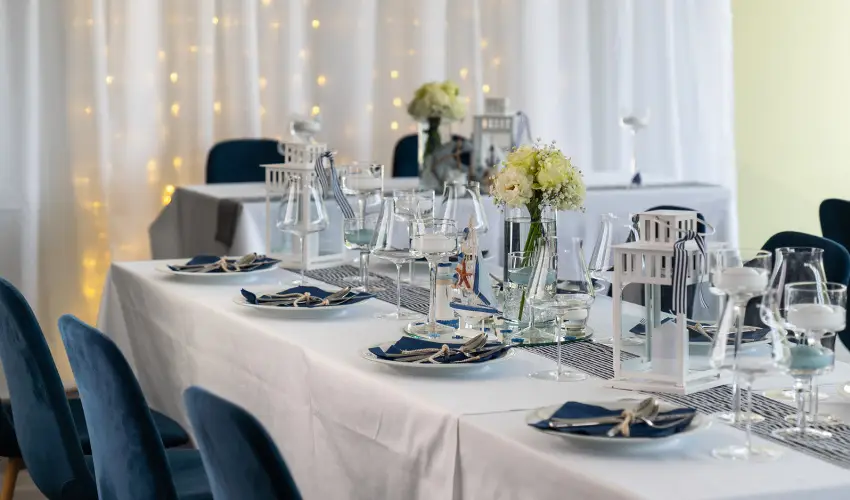 Krist�ly Hotel Konferencia & Wellness Ajka - M�rcius 15. 