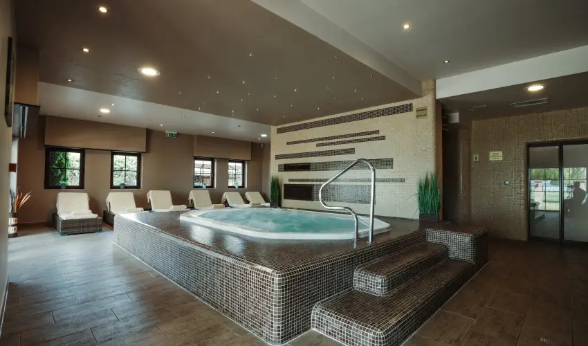 La Riva Hotel Si�fok - M�rcius 15.