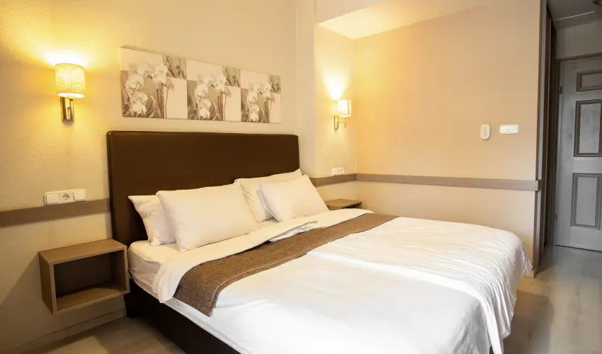 La Riva Hotel Si�fok - M�rcius 15.