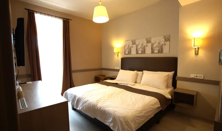 La Riva Hotel Si�fok - M�rcius 15.