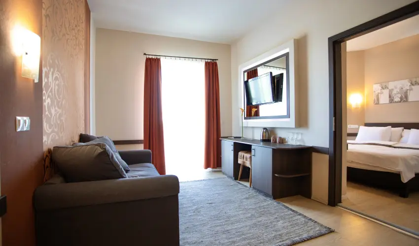 La Riva Hotel Si�fok - M�rcius 15.