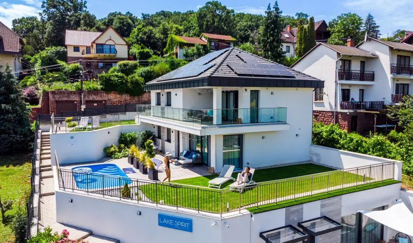 Lake Spirit Boutique Apartments Balatonalm�di - M�rcius 15. (min. 3 �j)