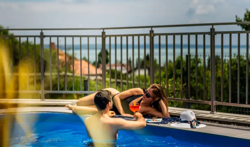 Lake Spirit Boutique Apartments Balatonalm�di - M�rcius 15. (min. 3 �j)