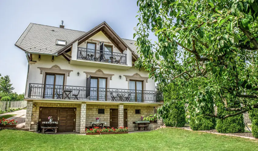 Laky Villa Zalakaros - M�rcius 15. (min. 2 �j)