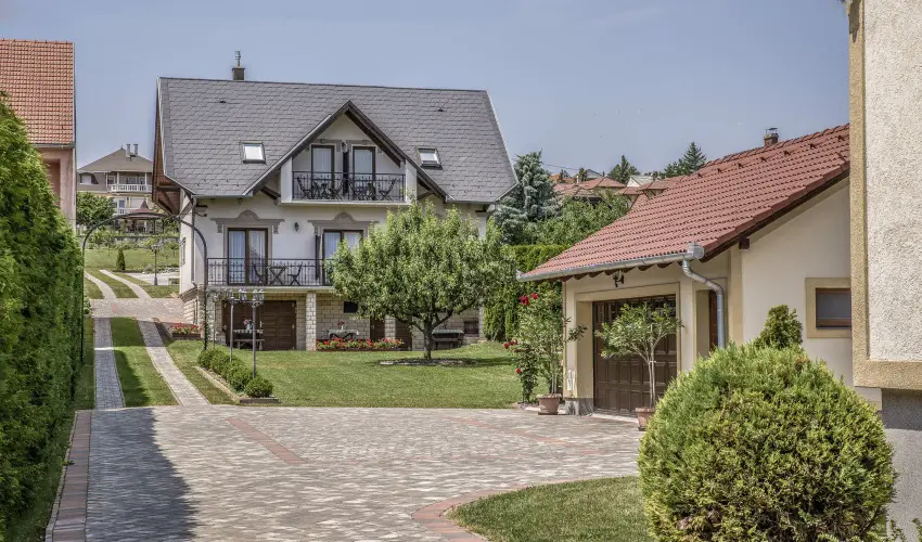 Laky Villa Zalakaros - M�rcius 15. (min. 2 �j)