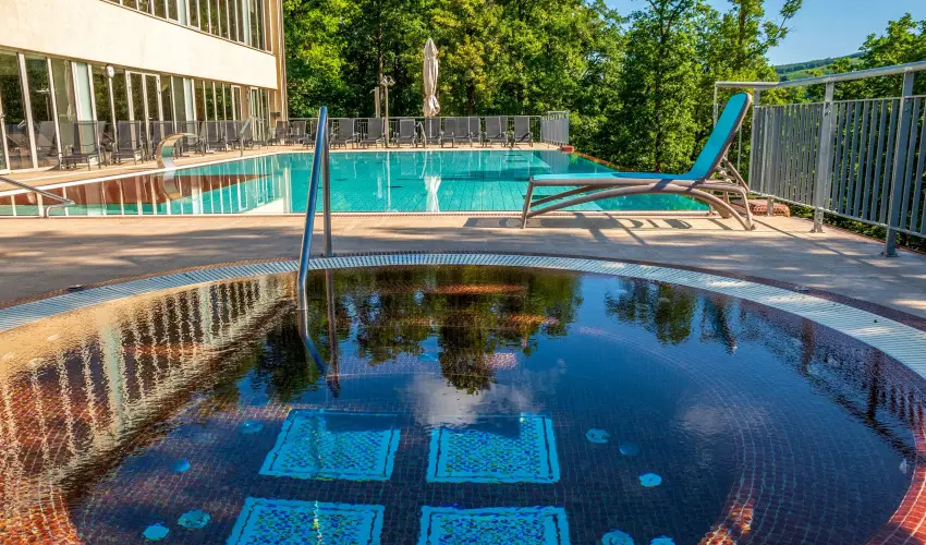 Lifestyle Hotel M�tra M�trah�za - M�rcius 15. (min. 2 �j)