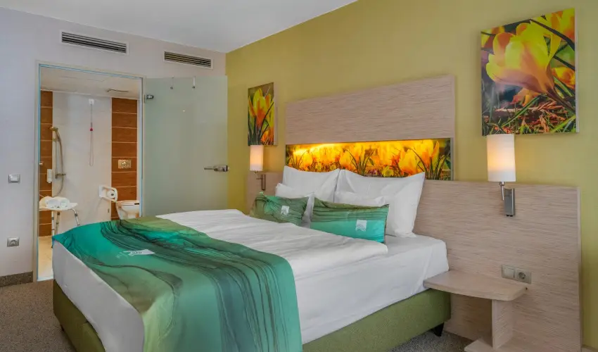 Lifestyle Hotel M�tra M�trah�za - M�rcius 15. (min. 2 �j)