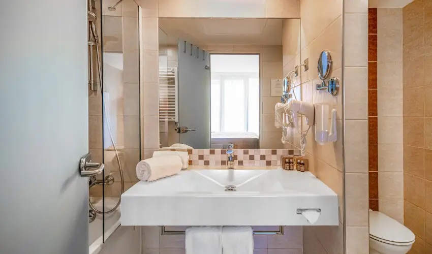 Lifestyle Hotel M�tra M�trah�za - M�rcius 15. (min. 2 �j)