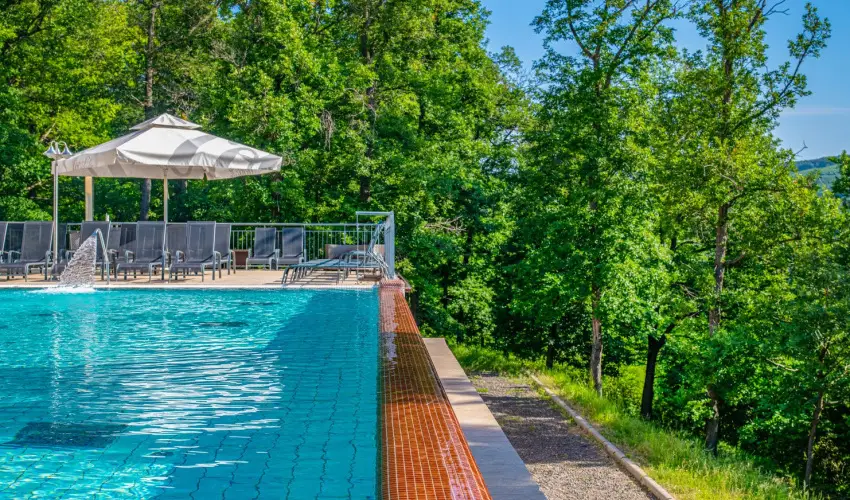 Lifestyle Hotel M�tra M�trah�za - M�rcius 15. (min. 2 �j)