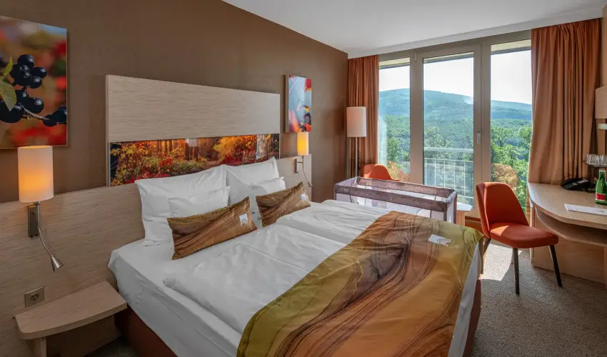 Lifestyle Hotel M�tra M�trah�za - M�rcius 15. (min. 2 �j)