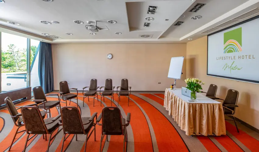 Lifestyle Hotel M�tra M�trah�za - M�rcius 15. (min. 2 �j)