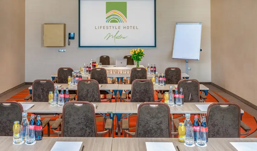 Lifestyle Hotel M�tra M�trah�za - M�rcius 15. (min. 2 �j)