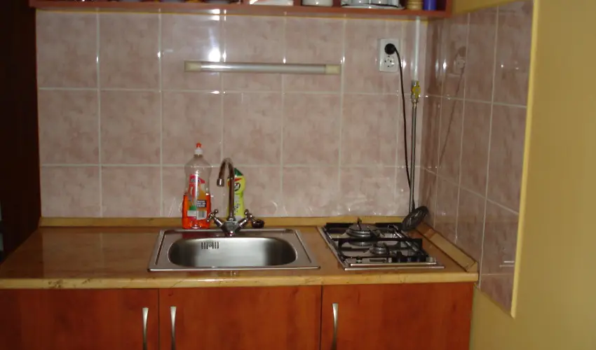 Liza Apartman Gyula - M�rcius 15. (min. 2 �j)