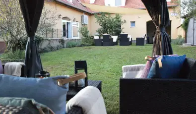 Malom-t� Vend�gh�z Tapolca