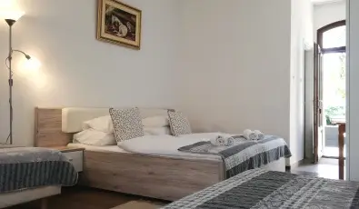 Malom-t� Vend�gh�z Tapolca