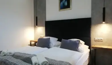 Malom-t� Vend�gh�z Tapolca