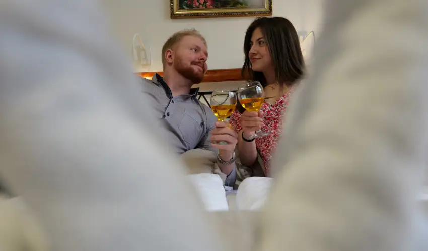 Malom-t� Vend�gh�z Tapolca - M�rcius 15.