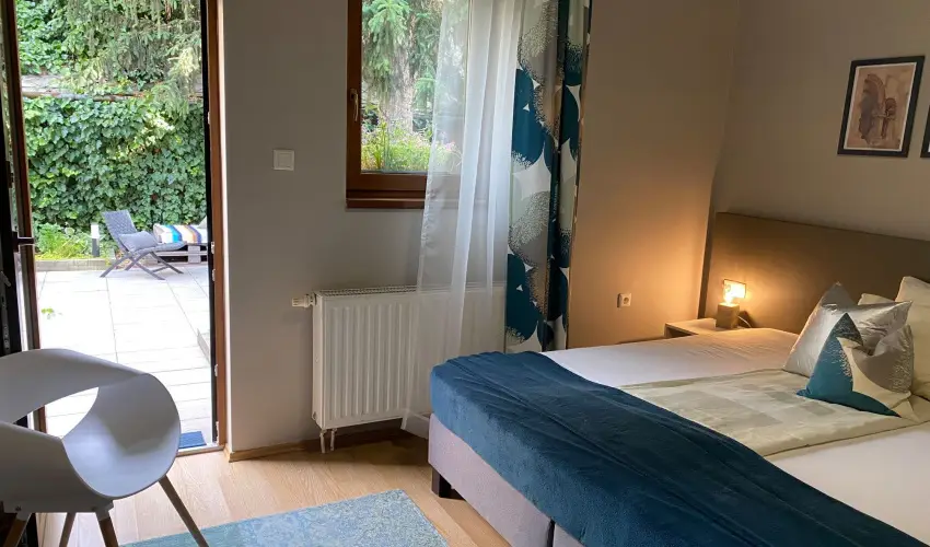 Margar�ta Garden Eger - M�rcius 15.