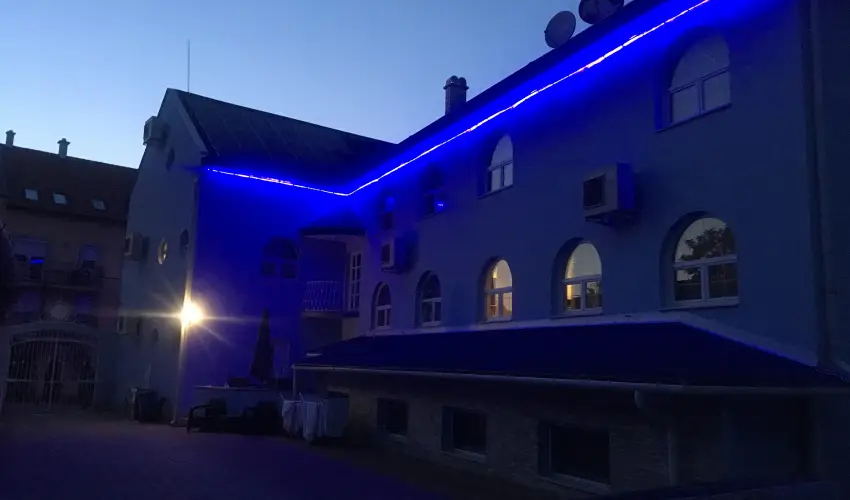 M�rv�ny Panzi� Hajd�szoboszl� - M�rcius 15. (min. 3 �j)