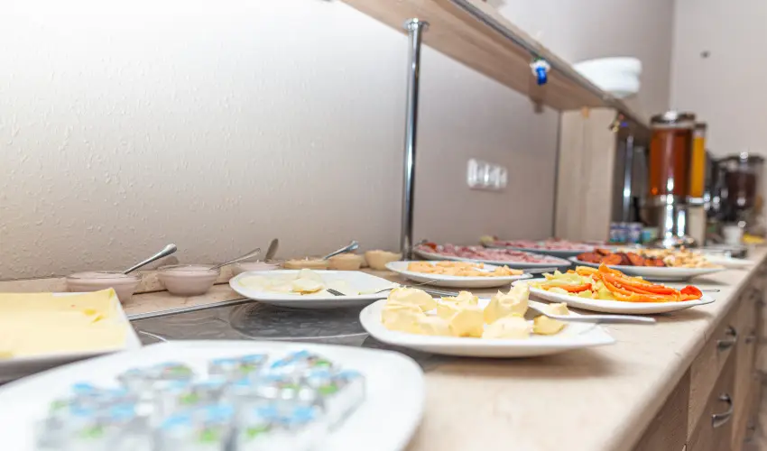 M�rv�ny Panzi� Hajd�szoboszl� - M�rcius 15. (min. 3 �j)