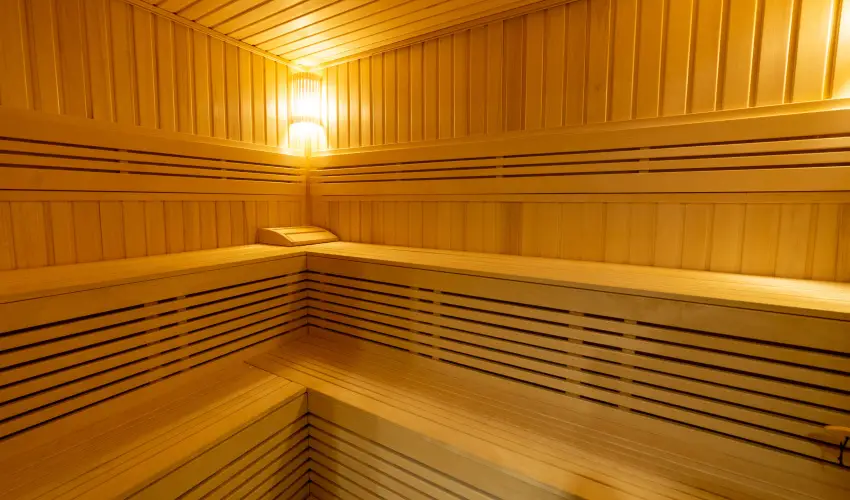 M�rv�ny Panzi� Hajd�szoboszl� - M�rcius 15. (min. 3 �j)