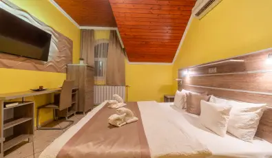 M�rv�ny Panzi� Hajd�szoboszl�