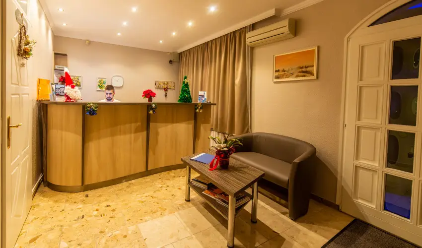 M�rv�ny Panzi� Hajd�szoboszl� - M�rcius 15. (min. 3 �j)