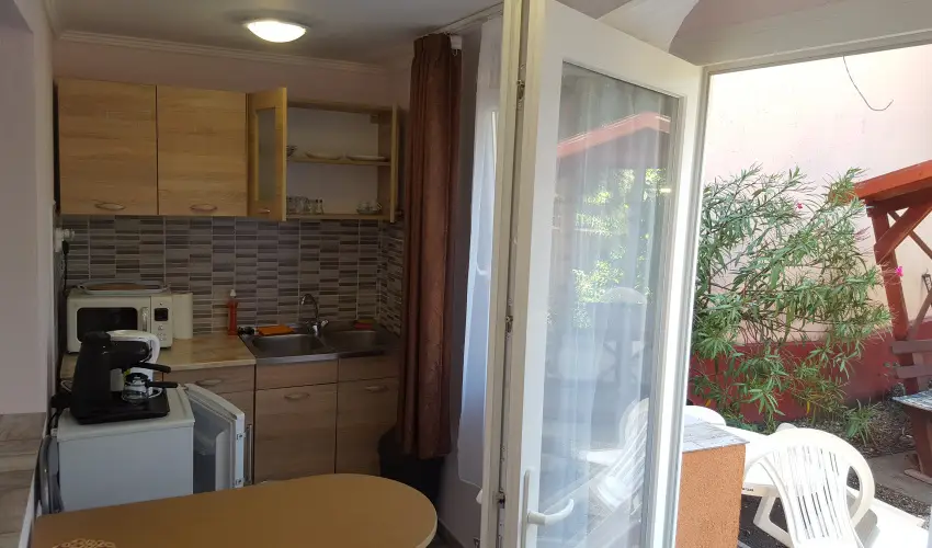 Mary Apartman Hajd�szoboszl� - M�rcius 15. (min. 2 �j)