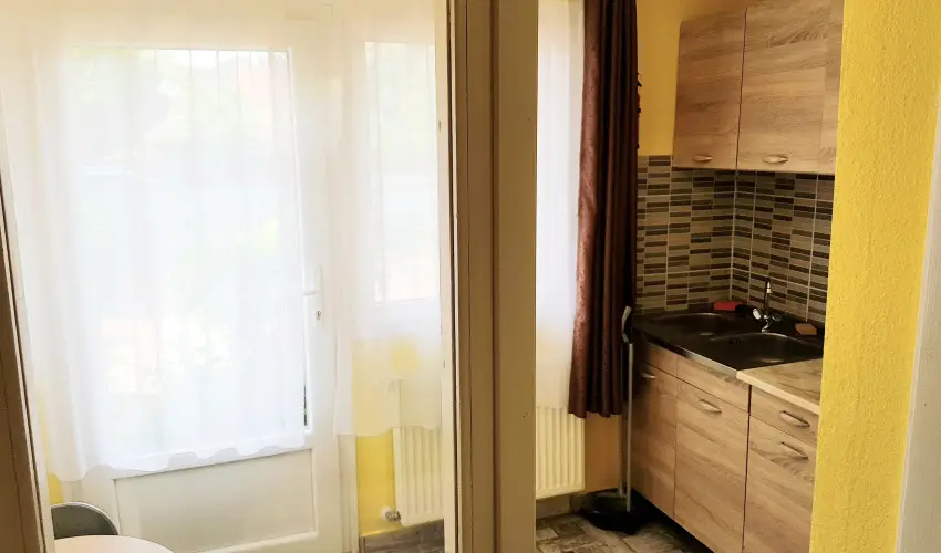Mary Apartman Hajd�szoboszl� - M�rcius 15. (min. 2 �j)