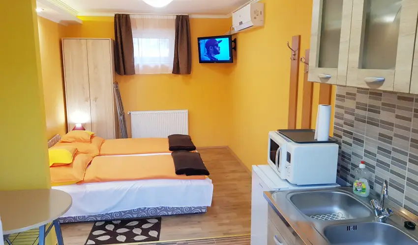 Mary Apartman Hajd�szoboszl� - M�rcius 15. (min. 2 �j)