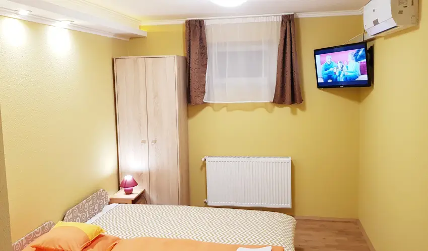 Mary Apartman Hajd�szoboszl� - M�rcius 15. (min. 2 �j)
