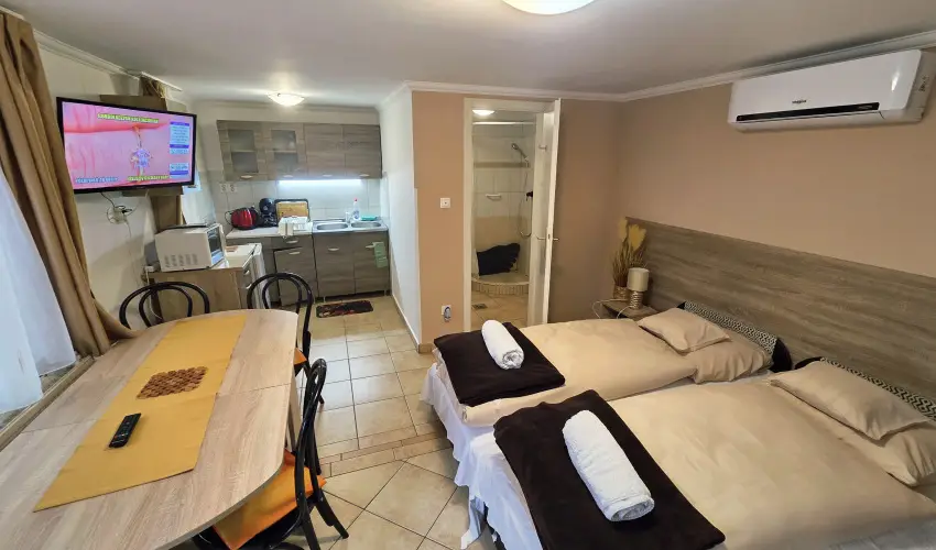 Mary Apartman Hajd�szoboszl� - M�rcius 15. (min. 2 �j)