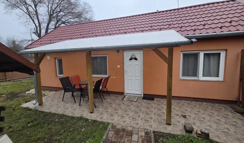 Mary Apartman Hajd�szoboszl� - M�rcius 15. (min. 2 �j)