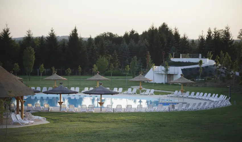 Mjus Resort & Thermal Park K�rmend - M�rcius 15. - teljes el�refizet�ssel