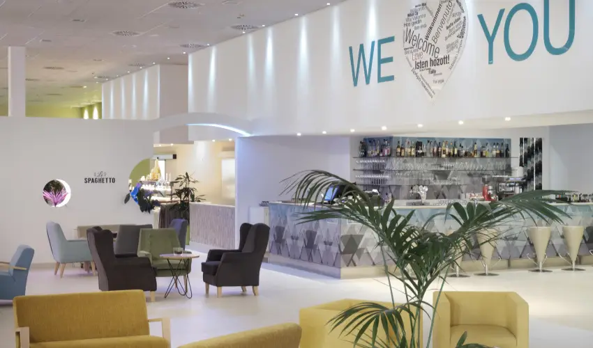 Mjus Resort & Thermal Park K�rmend - M�rcius 15. - teljes el�refizet�ssel