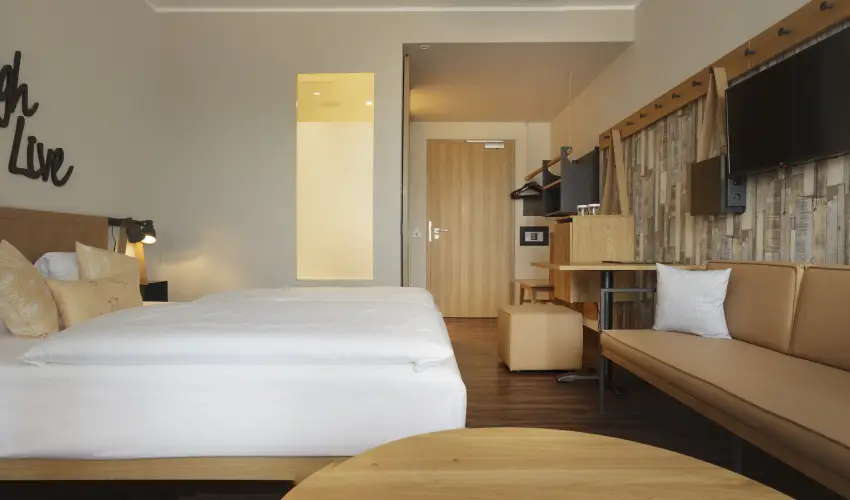 Mjus Resort & Thermal Park K�rmend - M�rcius 15. - teljes el�refizet�ssel