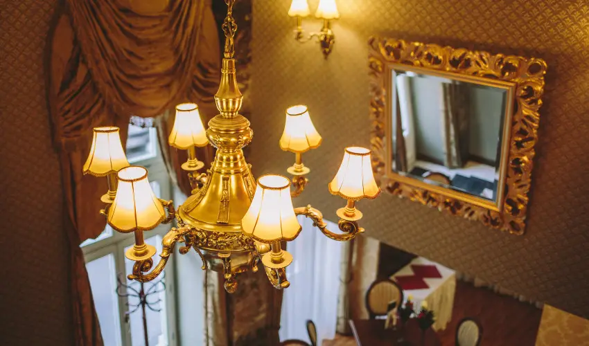 Mozart Hotel Szeged - M�rcius 15. 