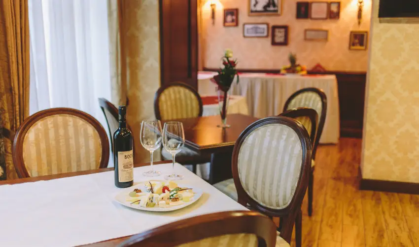 Mozart Hotel Szeged - M�rcius 15. 