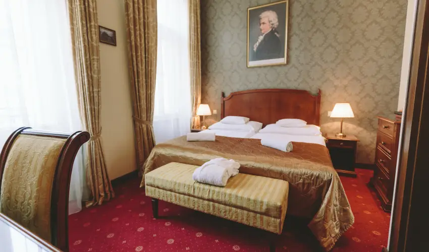 Mozart Hotel Szeged - M�rcius 15. 