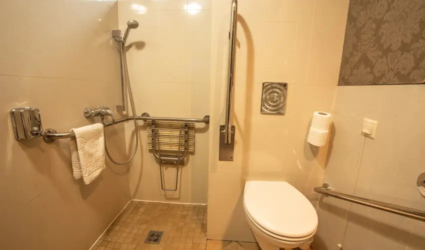 Mozart Hotel Szeged - M�rcius 15. 
